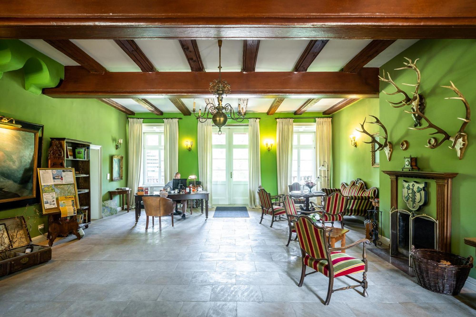 Romantik Hotel Gutshaus Ludorf ภายนอก รูปภาพ