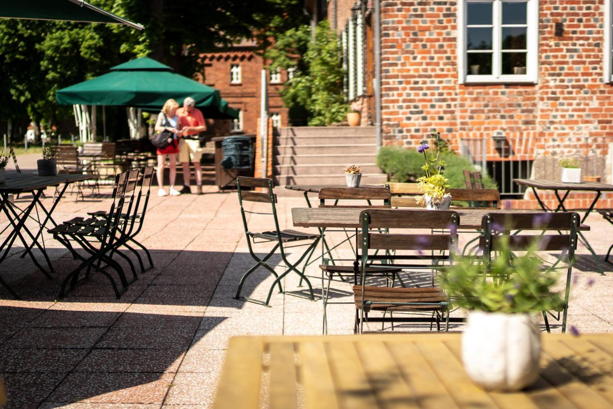 Romantik Hotel Gutshaus Ludorf ภายนอก รูปภาพ
