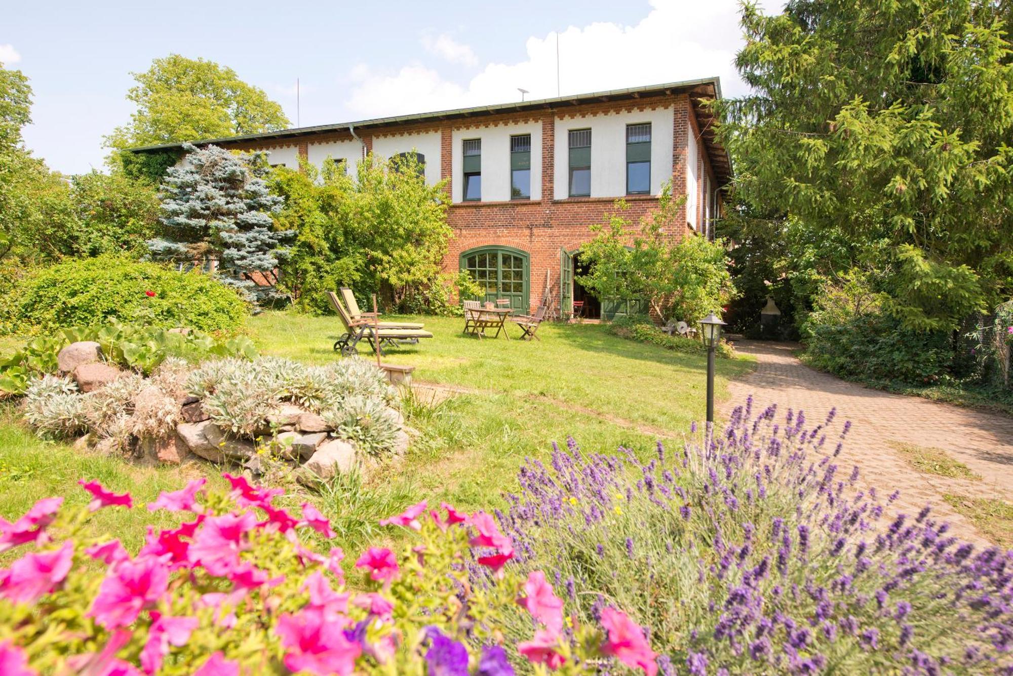 Romantik Hotel Gutshaus Ludorf ภายนอก รูปภาพ