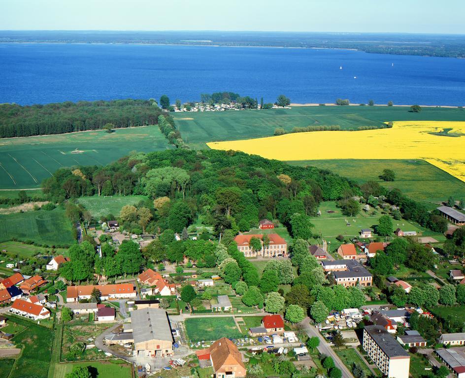 Romantik Hotel Gutshaus Ludorf ภายนอก รูปภาพ