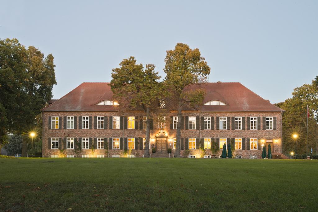 Romantik Hotel Gutshaus Ludorf ภายนอก รูปภาพ